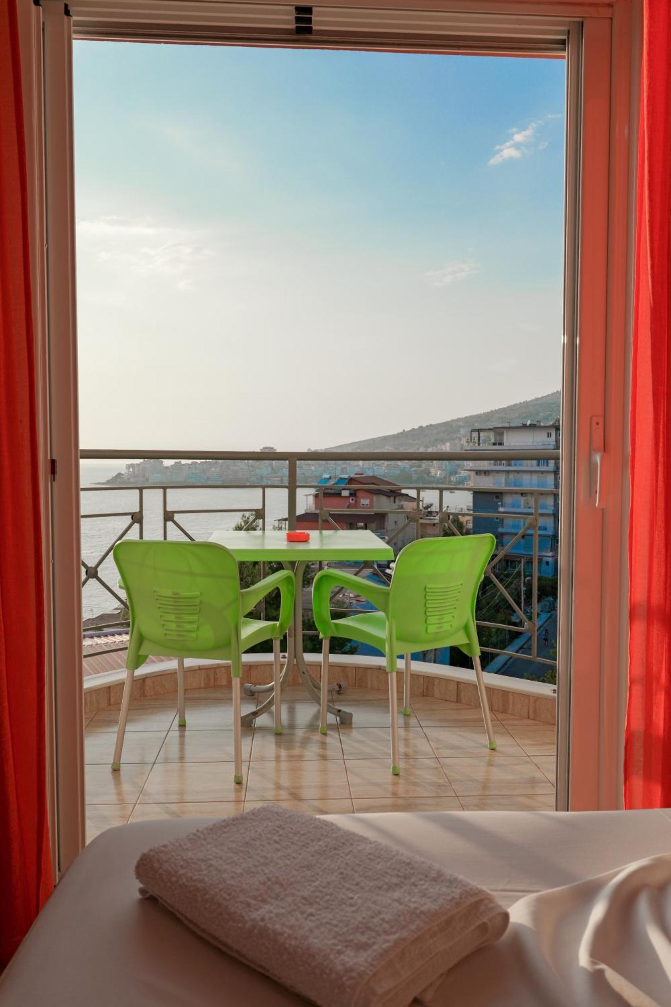 Unico Aparthotel Sarandë Exterior foto