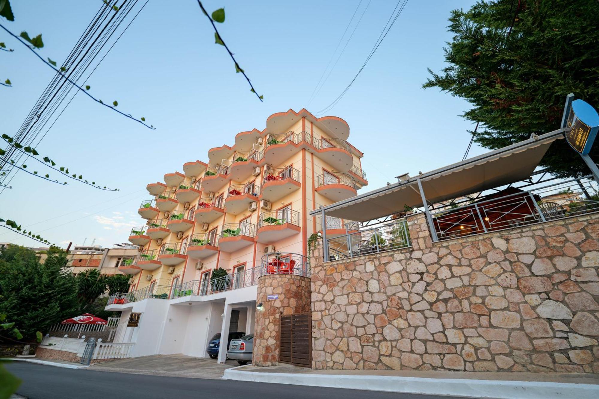 Unico Aparthotel Sarandë Exterior foto